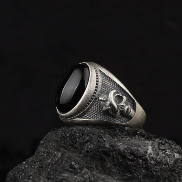 the skull ring with black stone is a product of high class craftsmanship and intricate designing. it's solid structure makes it a perfect piece to use as an everyday jewelry to elevate your style. espada silver