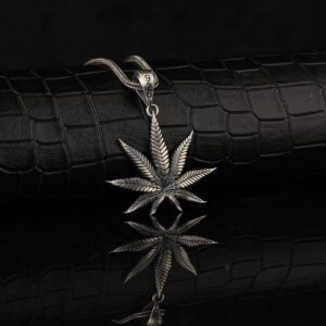 The Stoner Necklace Sterling Silver is a product of high class craftsmanship and intricate designing. It's solid structure makes it a perfect piece to use as an everyday jewelry to elevate your style.