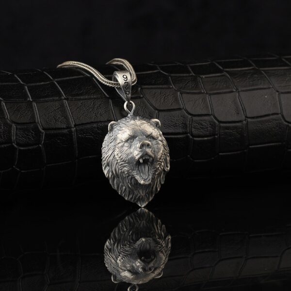the angry bear necklace is a product of high class craftsmanship and intricate designing. it's solid structure makes it a perfect piece to use as an everyday jewelry to elevate your style. espada silver