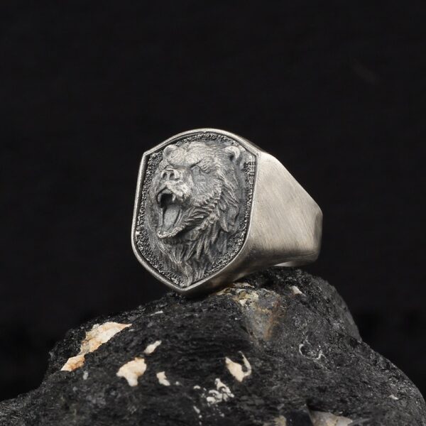 the large bear ring is a product of high class craftsmanship and intricate designing. it's solid structure makes it a perfect piece to use as an everyday jewelry to elevate your style. espada silver