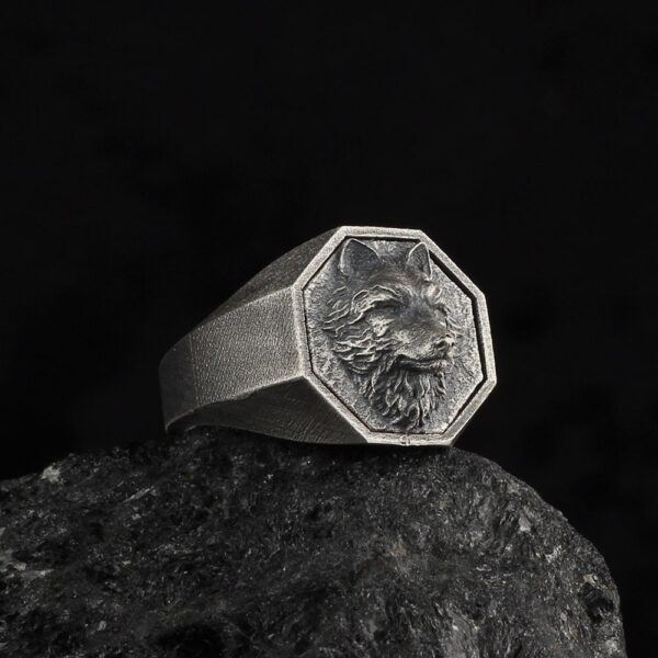 the wolf signet ring is a product of high class craftsmanship and intricate designing. it's solid structure makes it a perfect piece to use as an everyday jewelry to elevate your style.
