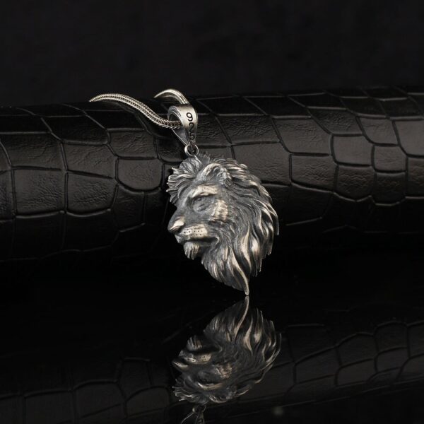 the sterling silver lion head necklace is a product of high class craftsmanship and intricate designing. it's solid structure makes it a perfect piece to use as an everyday jewelry to elevate your style.