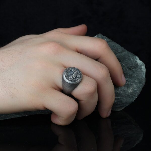 the celtic raven ring is a product of high class craftsmanship and intricate designing. it's solid structure makes it a perfect piece to use as an everyday jewelry to elevate your style. espada silver