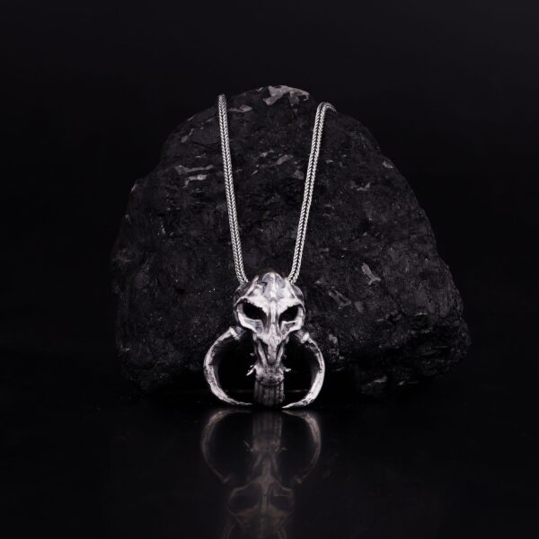 predator skull necklace is a product of high quality sterling silver. this piece is inspired by movie predator