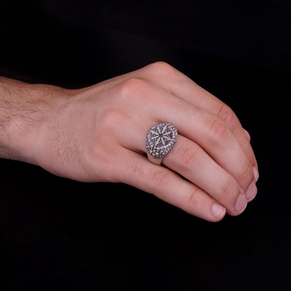 the chaos ring is a product of high class craftsmanship and intricate designing. it's solid structure makes it a perfect piece to use as an everyday jewelry to elevate your style. espada silver