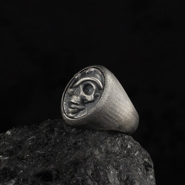the death head ring is a product of high class craftsmanship and intricate designing. it's solid structure makes it a perfect piece to use as an everyday jewelry to elevate your style. espada silver