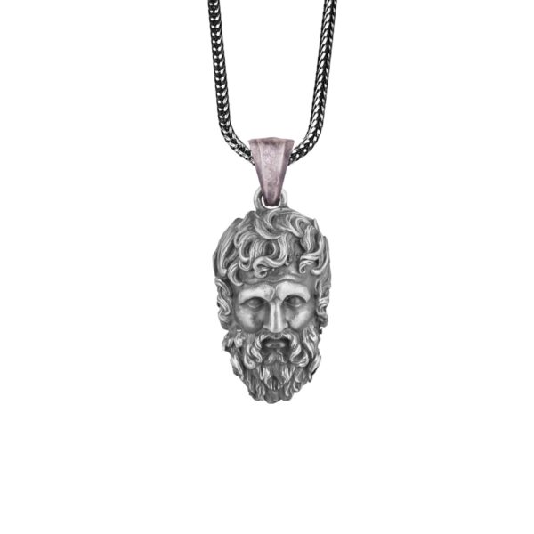 the zeus necklace sterling silver is a product of high class craftsmanship and intricate designing. it's solid structure makes it a perfect piece to use as an everyday jewelry to elevate your style. espada silver