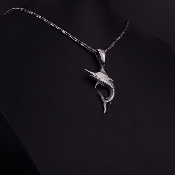 the swordfish necklace is a product of high class craftsmanship and intricate designing. it's solid structure makes it a perfect piece to use as an everyday jewelry to elevate your style. espada silver