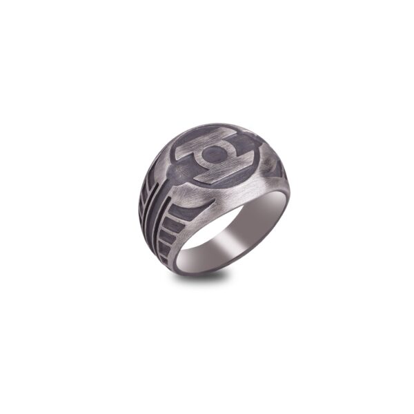 the green lantern ring is a product of high class craftsmanship and intricate designing. it's solid structure makes it a perfect piece to use as an everyday jewelry to elevate your style. espada silver