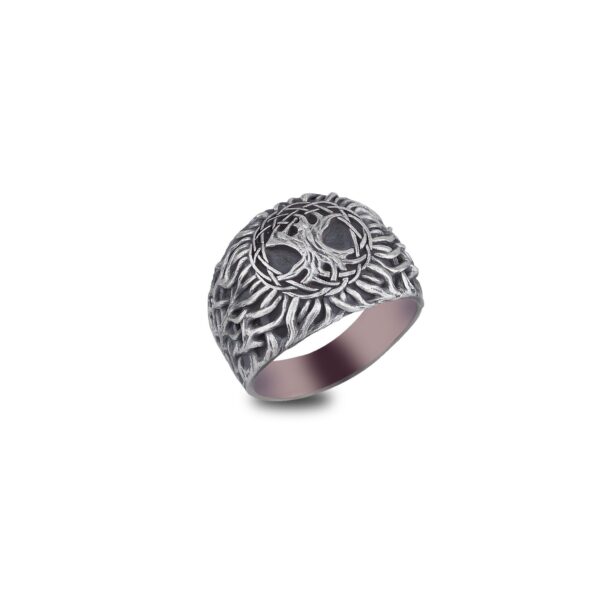 the tree of life ring is a product of high class craftsmanship and intricate designing. it's solid structure makes it a perfect piece to use as an everyday jewelry to elevate your style. espada silver