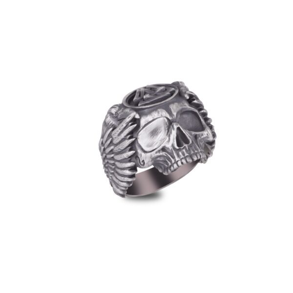the odin ring is a product of high class craftsmanship and intricate designing. it's solid structure makes it a perfect piece to use as an everyday jewelry to elevate your style. espada silver