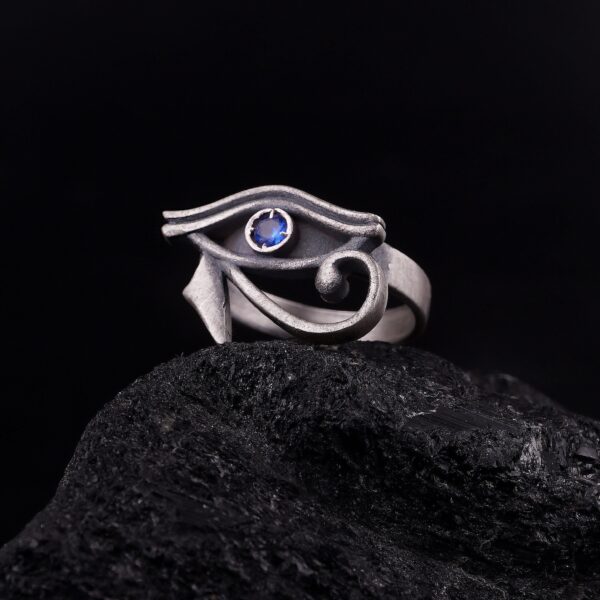 the eye of horus ring 925 silver is a product of high class craftsmanship and intricate designing. it's solid structure makes it a perfect piece to use as an everyday jewelry to elevate your style. espada silver