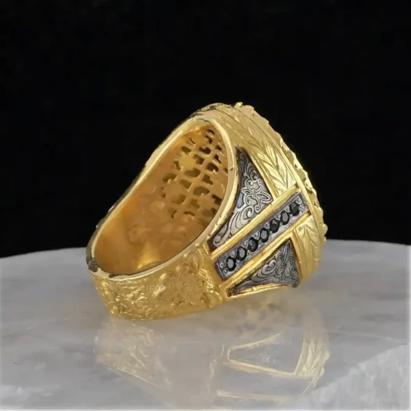backside picture of solomon ring