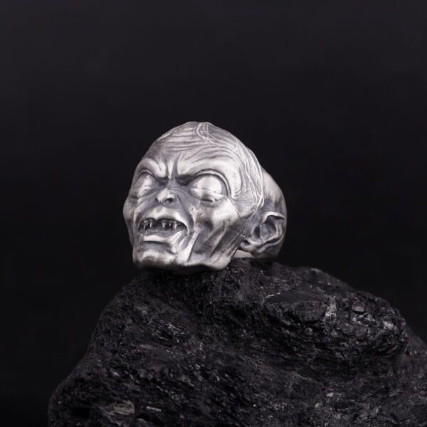 gollum ring for lord of the rings fans