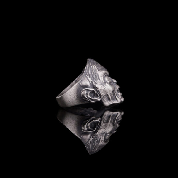 side image of gollum ring