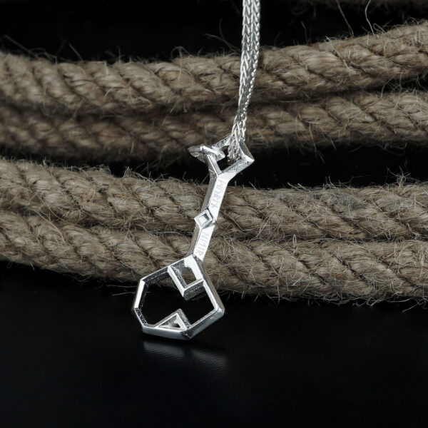 polished dwarf key of erebor necklace