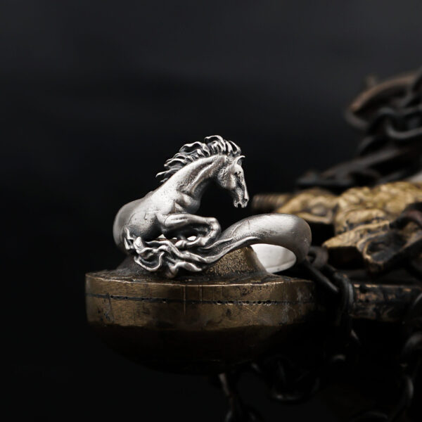 oxidized horse of gandalf ring